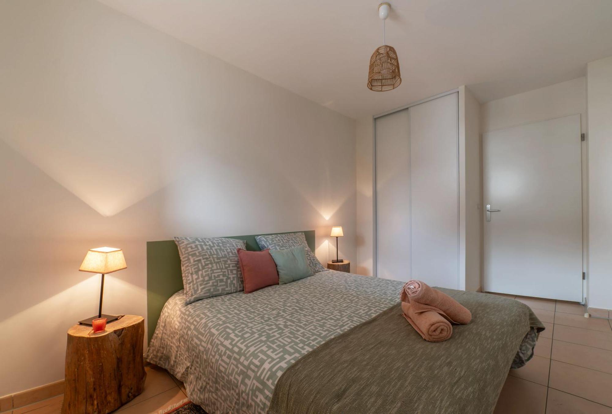 L'Eugenie - Appartement Design & Confort En Centre-Ville Vichy Exterior photo