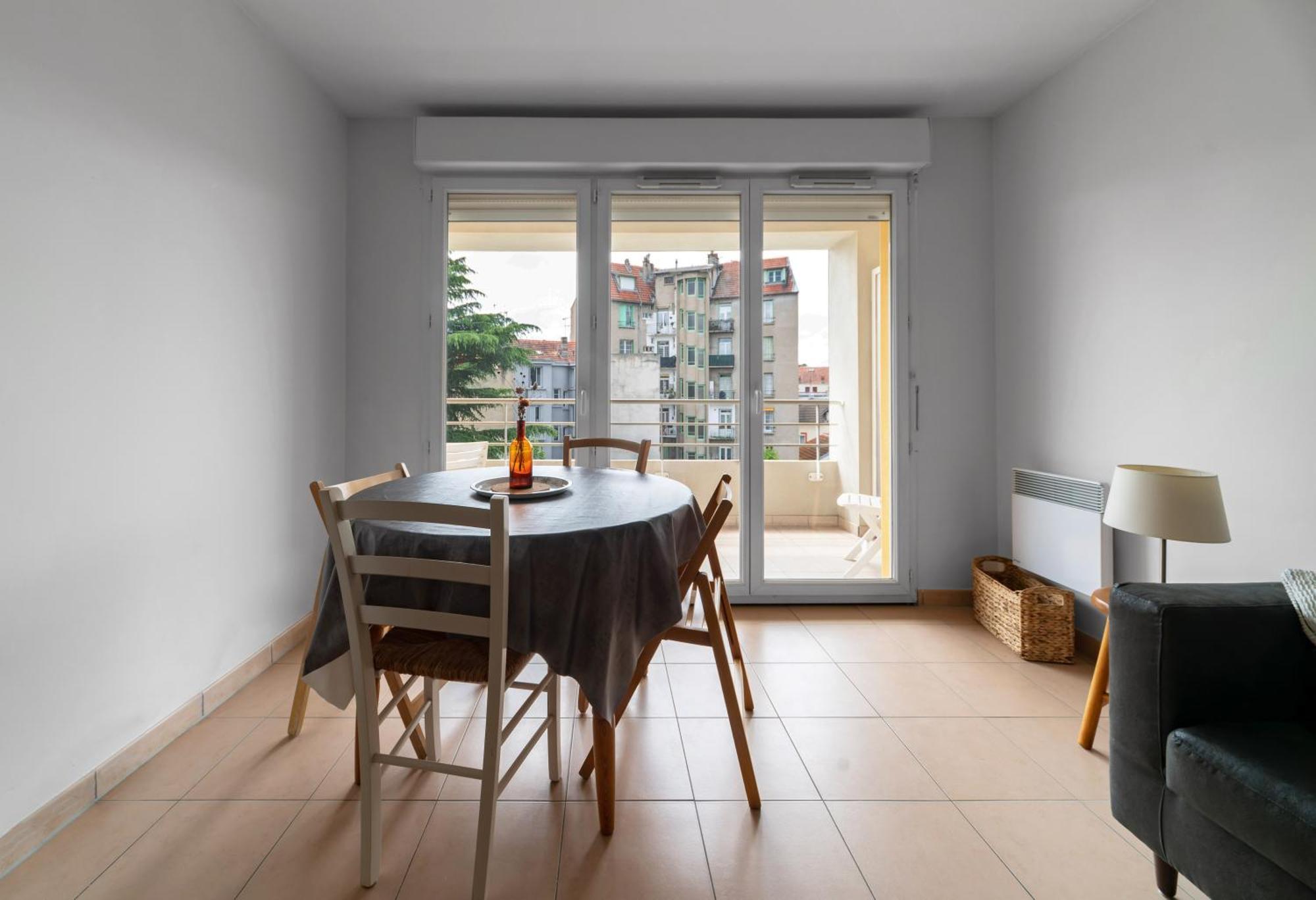 L'Eugenie - Appartement Design & Confort En Centre-Ville Vichy Exterior photo