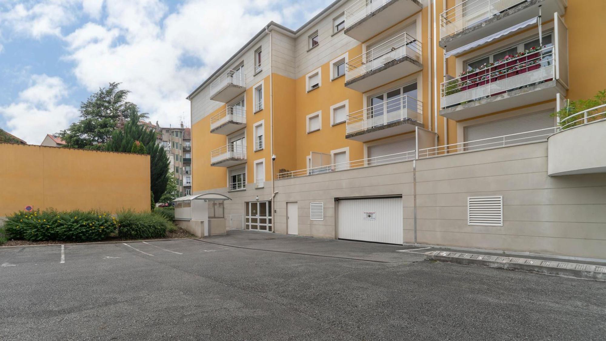 L'Eugenie - Appartement Design & Confort En Centre-Ville Vichy Exterior photo
